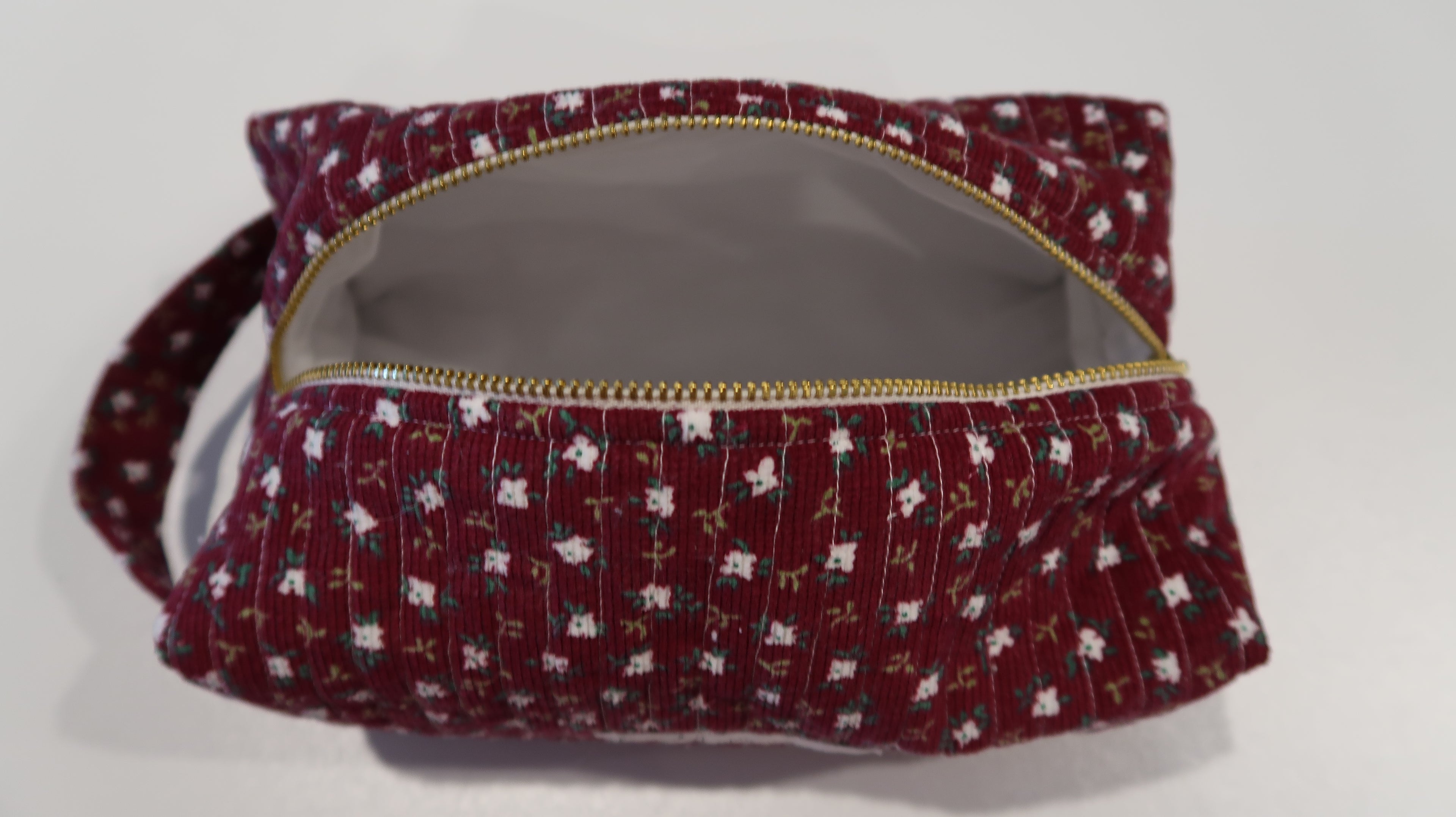 Burgundy Floral with White Lining Quilted Organiser Bag