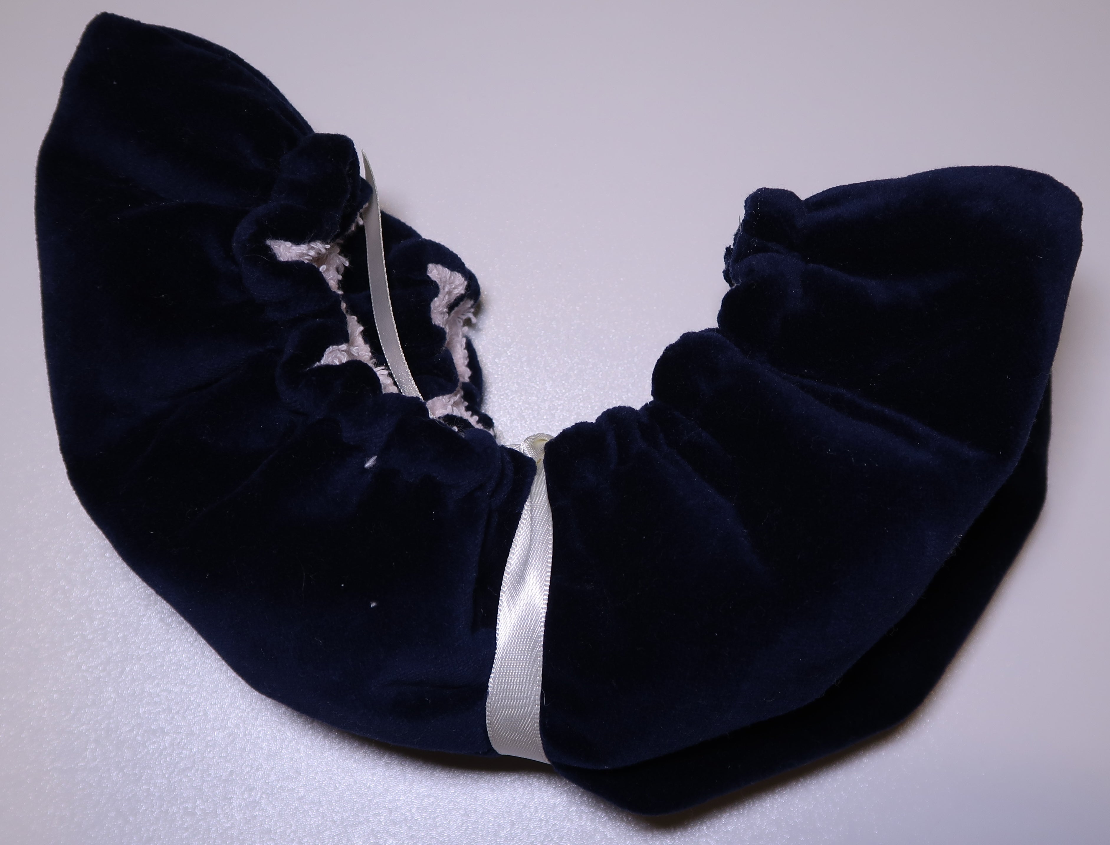 Navy Velvet Ice Skate Soakers
