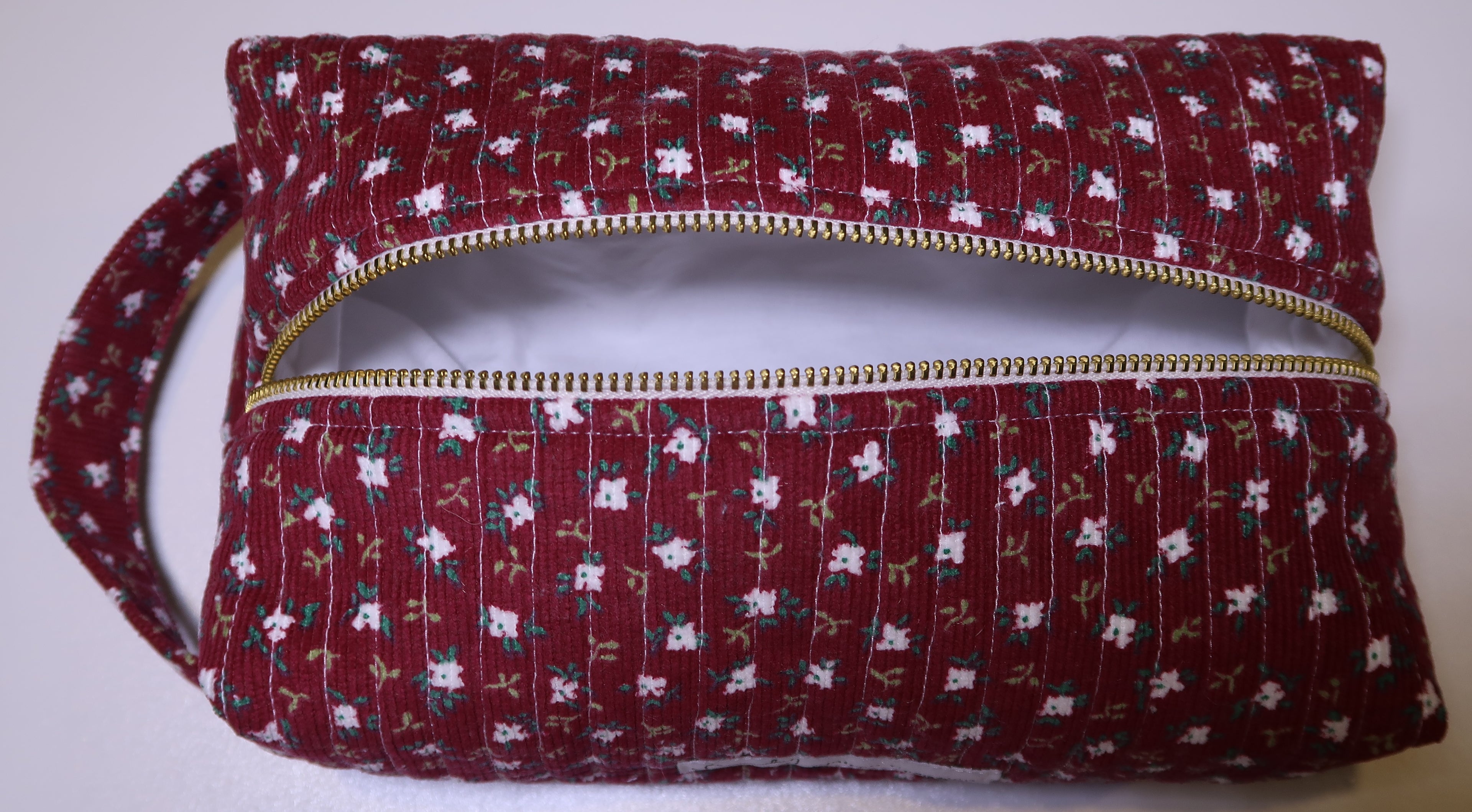 Burgundy Floral with White Lining Quilted Organiser Bag